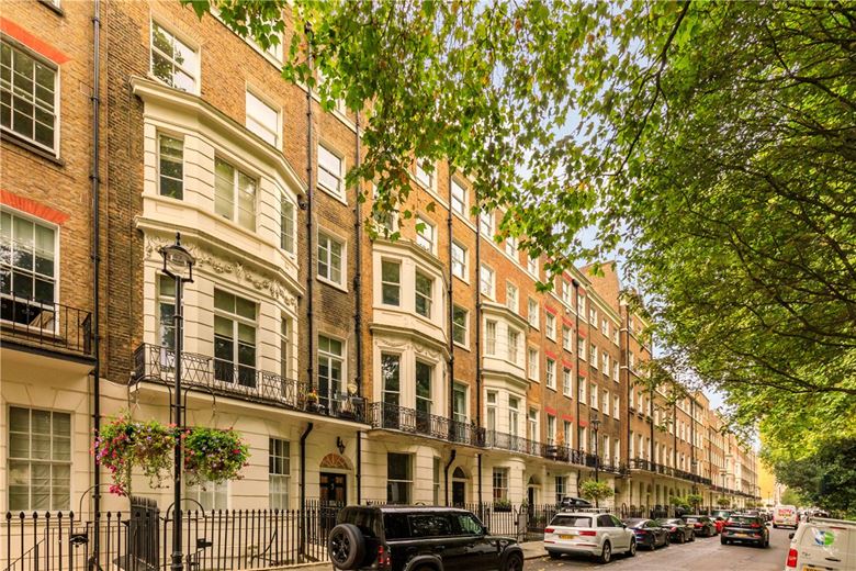 5 bedroom house, Montagu Square, Marylebone W1H - Available