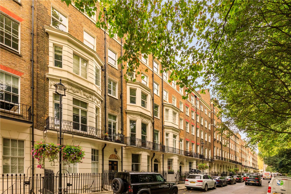 5 bedroom house, Montagu Square, Marylebone W1H - Available