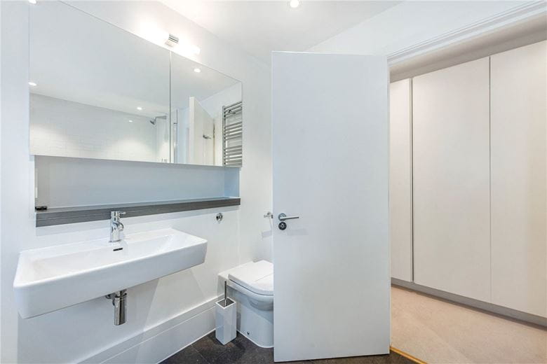 3 bedroom house, Welbeck Way, Marylebone W1G - Available
