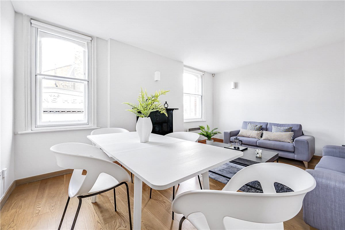 2 bedroom flat, Marylebone High Street, London W1U - Available