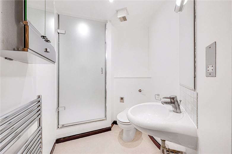 2 bedroom flat, Marylebone High Street, London W1U - Available