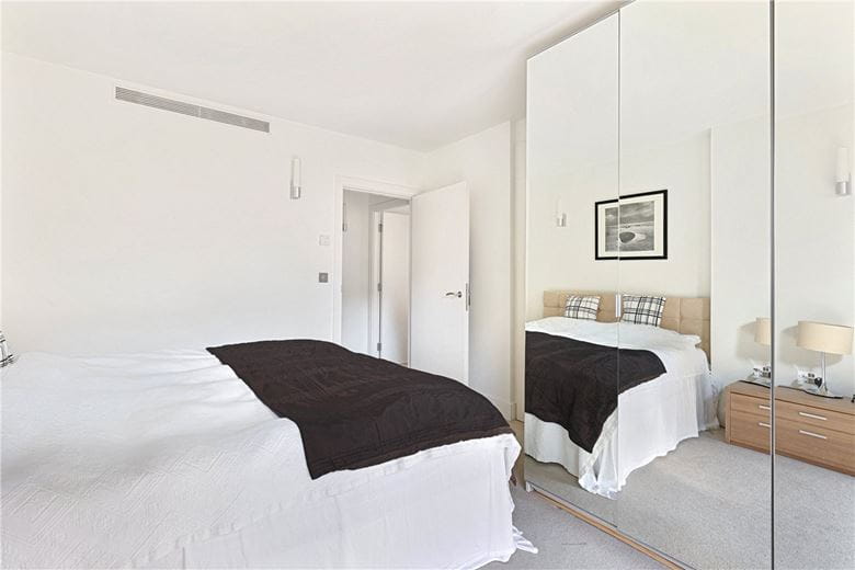 2 bedroom flat, Weymouth Street, London W1W - Available