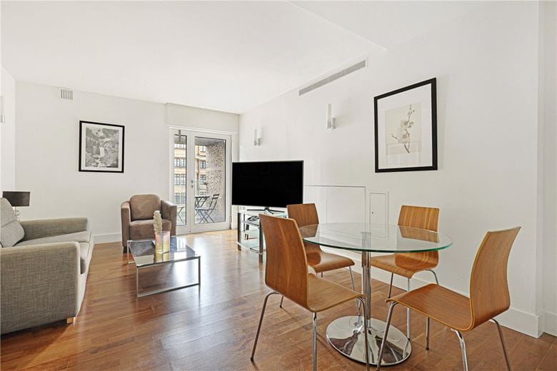 2 bedroom flat, Weymouth Street, London W1W - Available