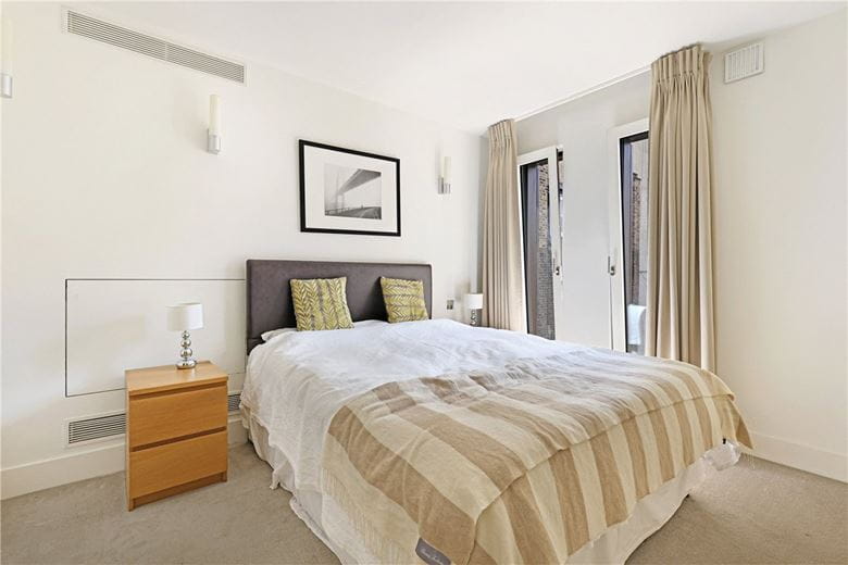 2 bedroom flat, Weymouth Street, London W1W - Available