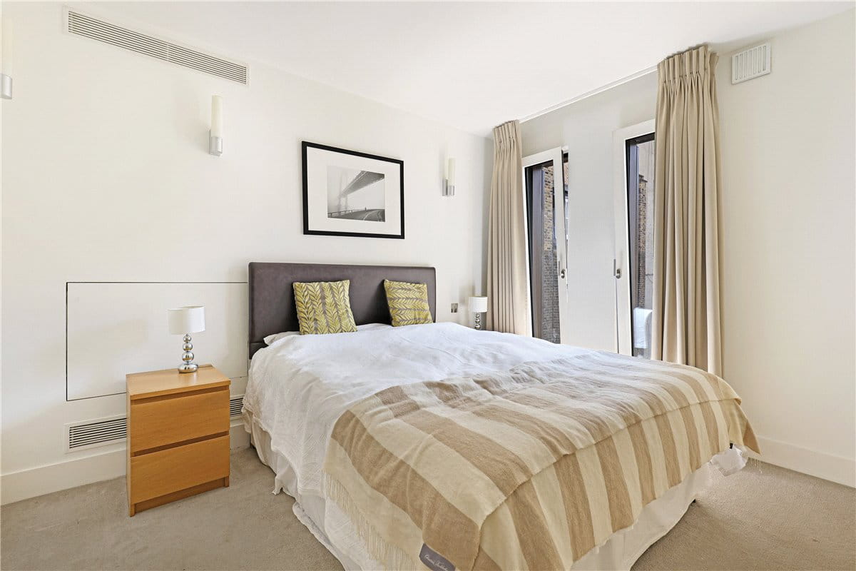 2 bedroom flat, Weymouth Street, London W1W - Available