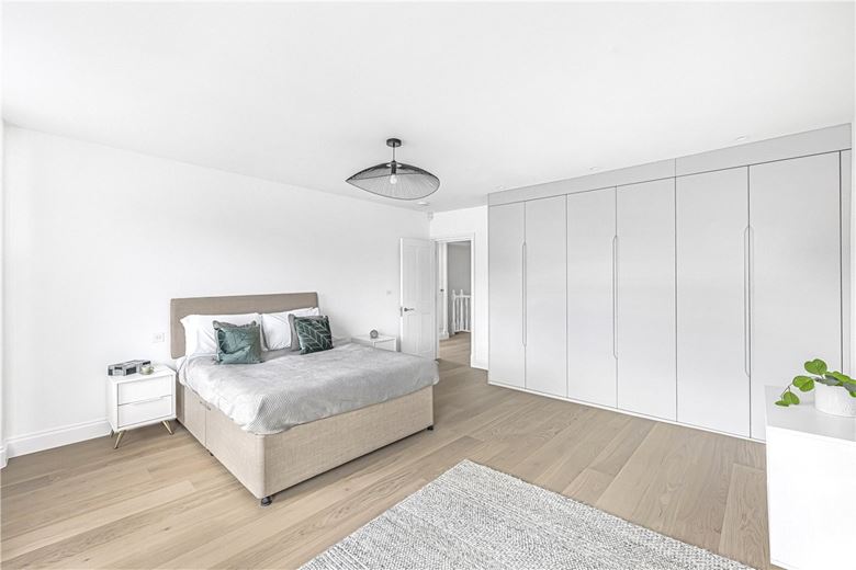 1 bedroom flat, Upper Wimpole Street, Marylebone W1G - Available