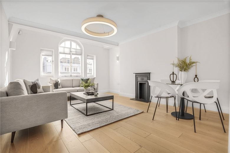 2 bedroom flat, Marylebone High Street, Marylebone W1U - Available