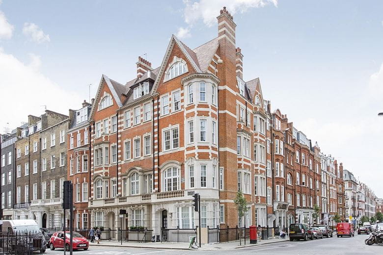 1 bedroom flat, New Cavendish Street, Marylebone W1G - Available