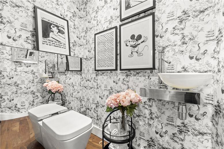 2 bedroom maisonette, Marylebone Street, London W1G - Available