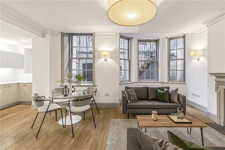 2 bedroom flat, Devonshire Street, Marylebone W1W