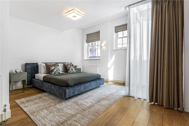 4 bedroom house, Cavendish Mews South, Marylebone W1W - Available