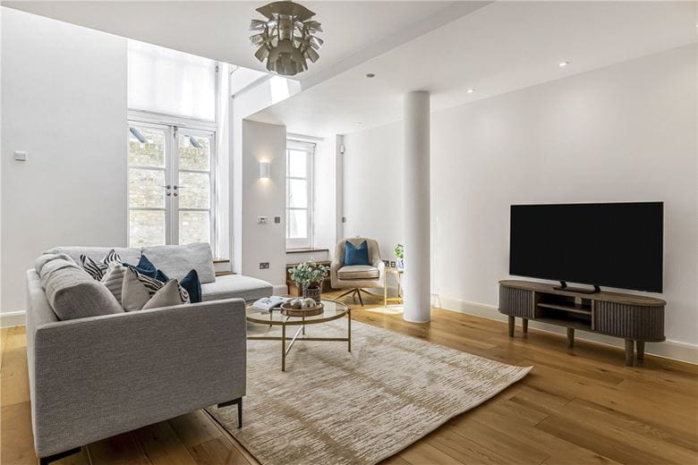 4 bedroom house, Cavendish Mews South, Marylebone W1W - Available