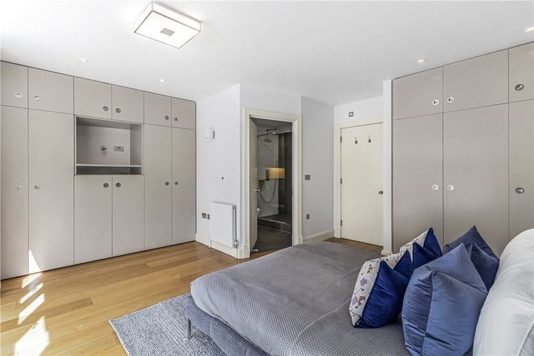 4 bedroom house, Cavendish Mews South, Marylebone W1W - Available