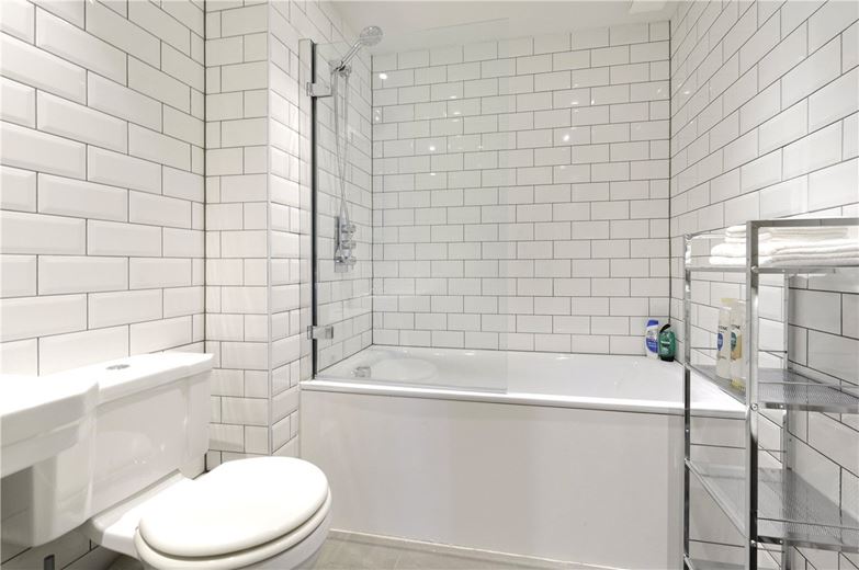 1 bedroom flat, Nottingham Place, London W1U - Available