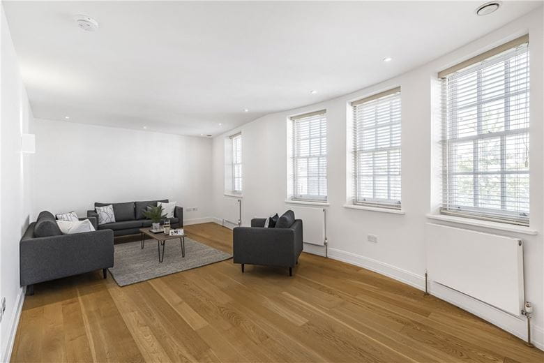 3 bedroom maisonette, Devonshire Street, Marylebone W1G - Available