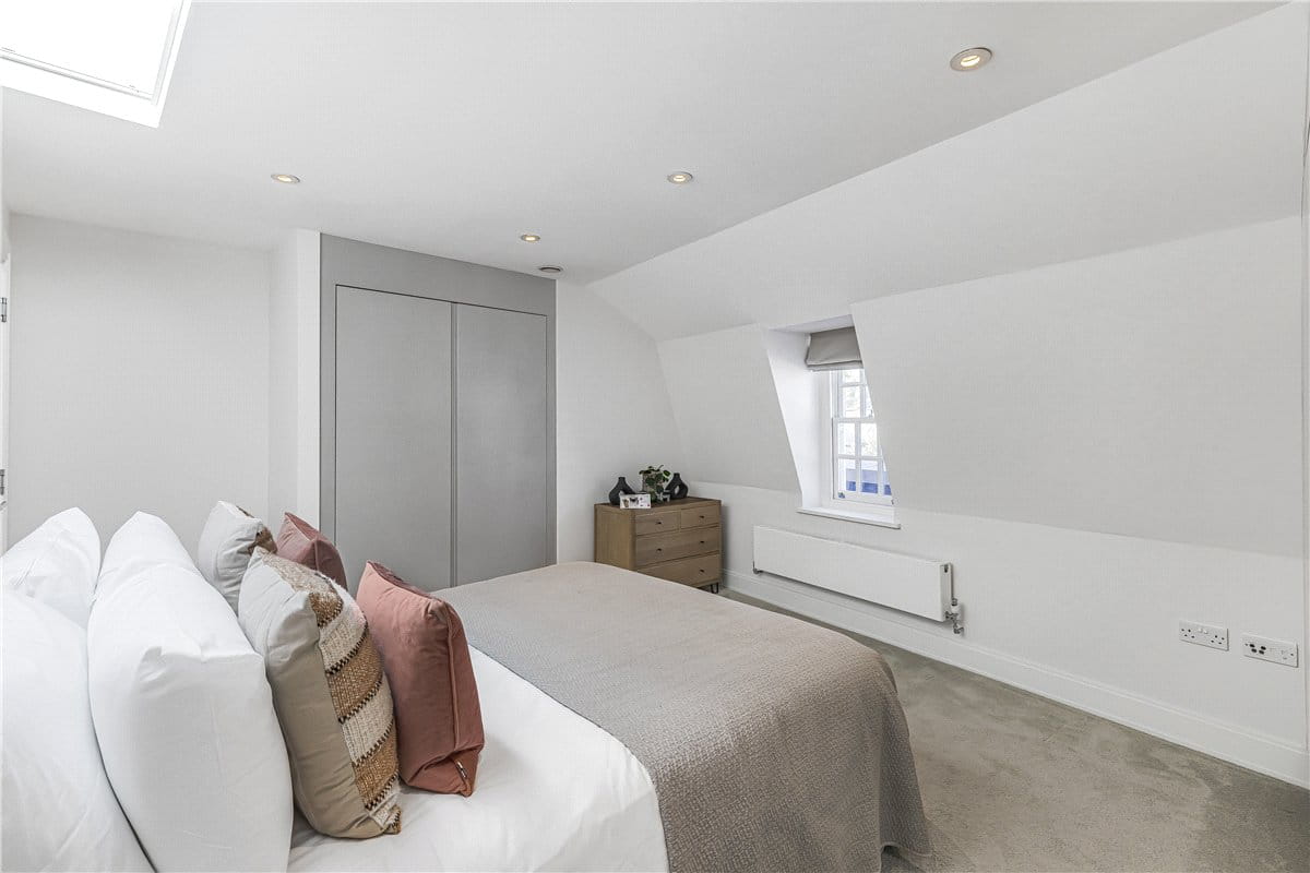 3 bedroom maisonette, Devonshire Street, Marylebone W1G - Available