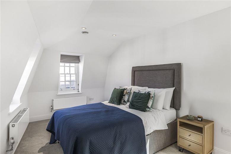 3 bedroom maisonette, Devonshire Street, Marylebone W1G - Available