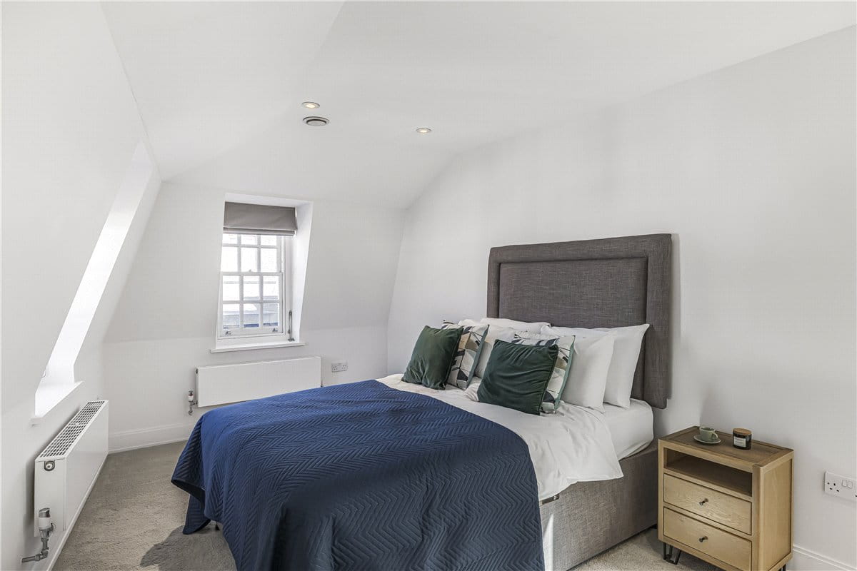 3 bedroom maisonette, Devonshire Street, Marylebone W1G - Available