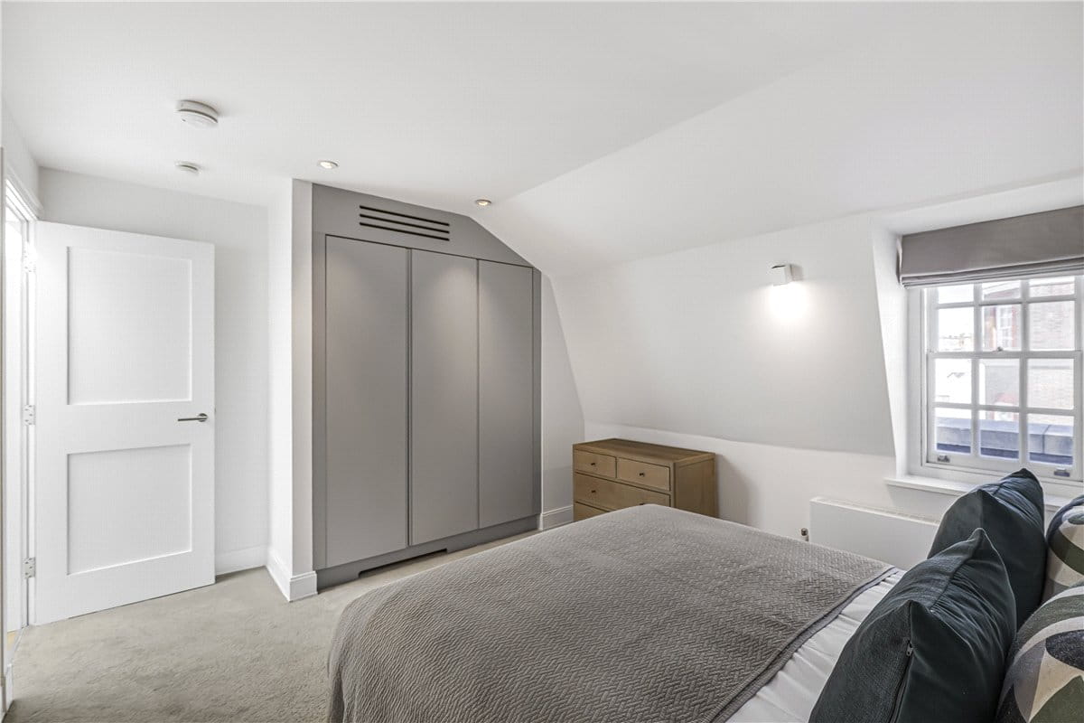 3 bedroom maisonette, Devonshire Street, Marylebone W1G - Available