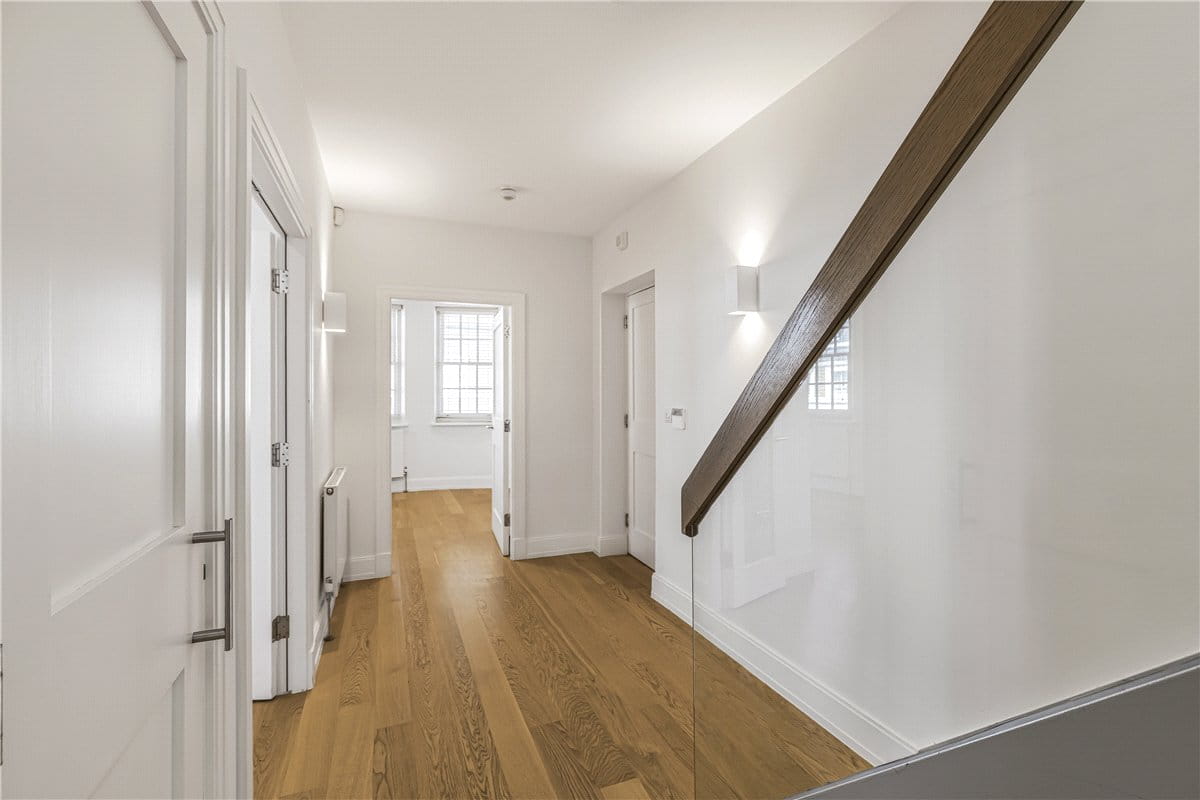 3 bedroom maisonette, Devonshire Street, Marylebone W1G - Available