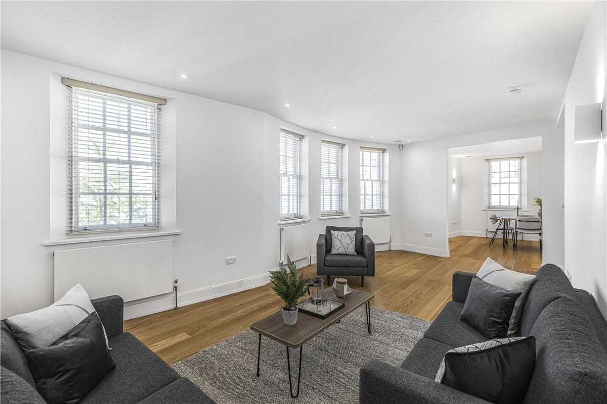 3 bedroom maisonette, Devonshire Street, Marylebone W1G - Available