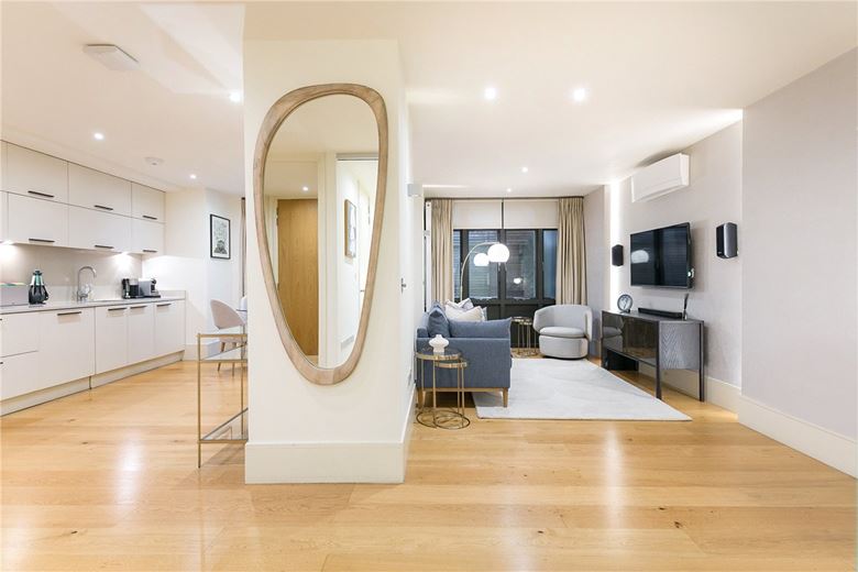 1 bedroom flat, Armitage Apartments, 228 Great Portland Street W1W - Available