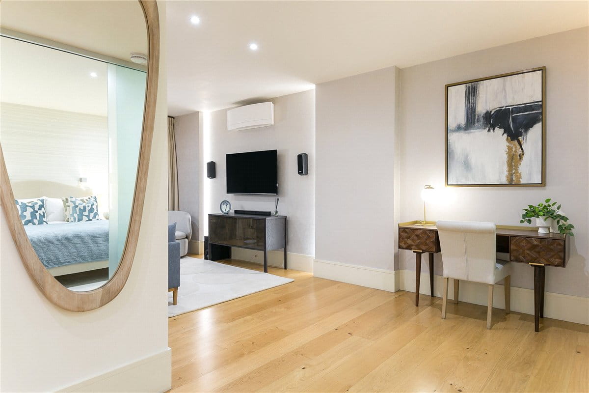 1 bedroom flat, Armitage Apartments, 228 Great Portland Street W1W - Available