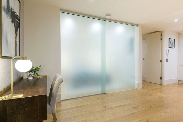 1 bedroom flat, Armitage Apartments, 228 Great Portland Street W1W - Available