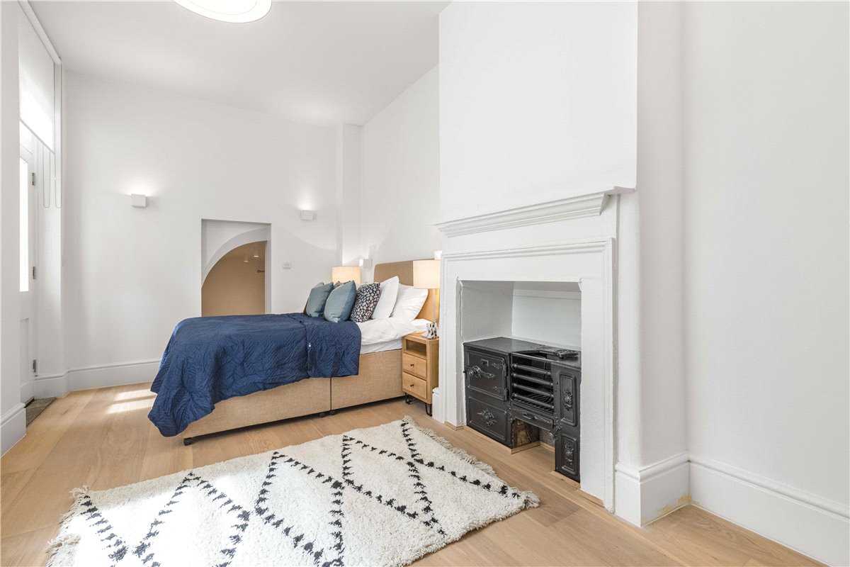 4 bedroom flat, Devonshire Place, Marylebone W1G - Available