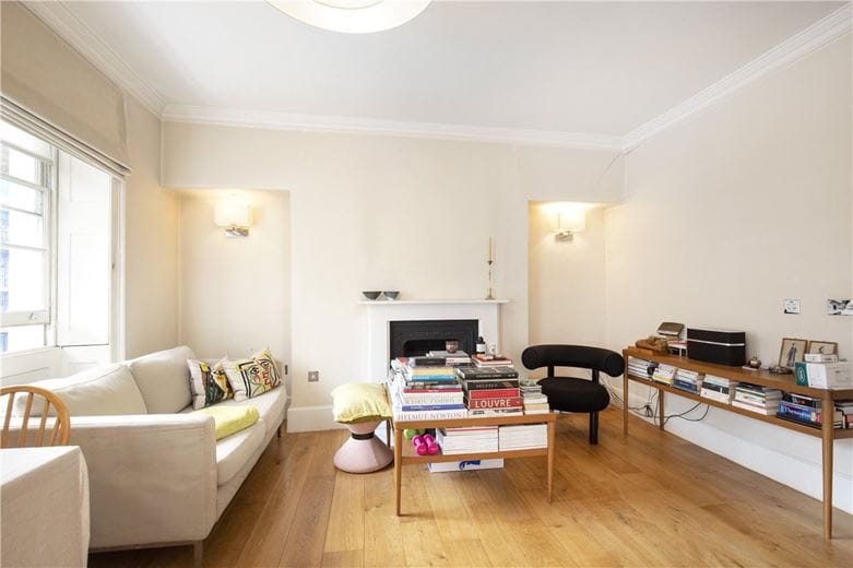1 bedroom flat, Manchester Street, Marylebone W1U - Let Agreed