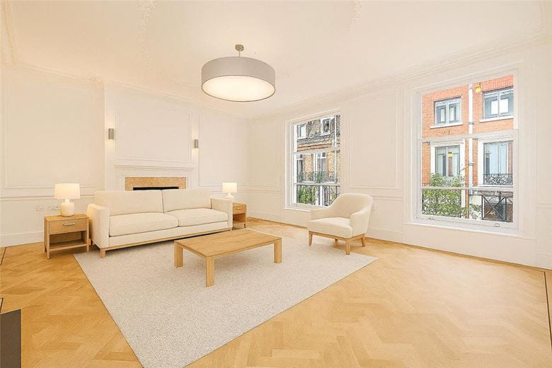 3 bedroom flat, Weymouth Street, Marylebone W1G - Available