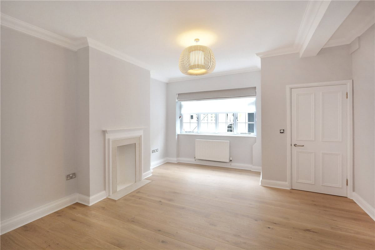 2 bedroom house, Gloucester Place Mews, Marylebone W1U - Let Agreed