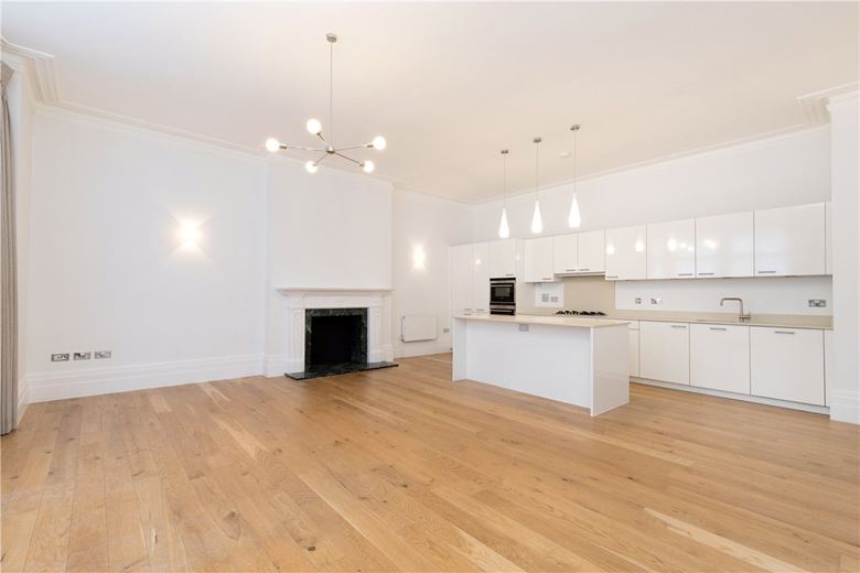2 bedroom flat, Montagu Square, Marylebone W1H - Let Agreed