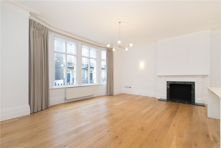 2 bedroom flat, Montagu Square, Marylebone W1H - Let Agreed