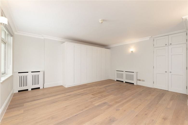 3 bedroom flat, Gloucester Place, London W1U - Available