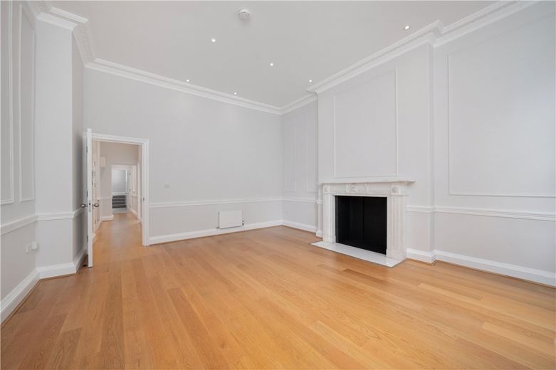 1 bedroom flat, Gloucester Place, London W1U - Available