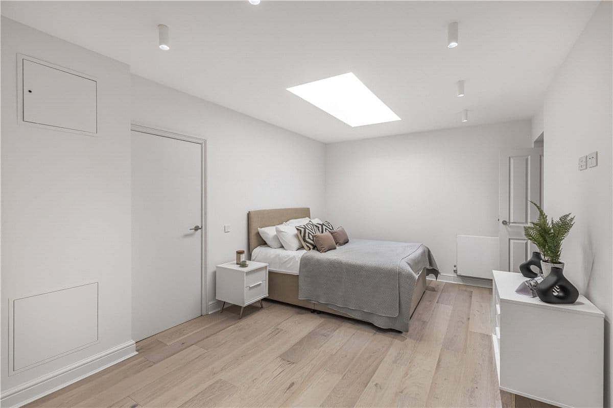 2 bedroom flat, Devonshire Street, Marylebone W1G - Available