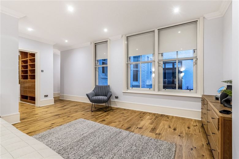 2 bedroom flat, Devonshire Place, Marylebone W1G - Available