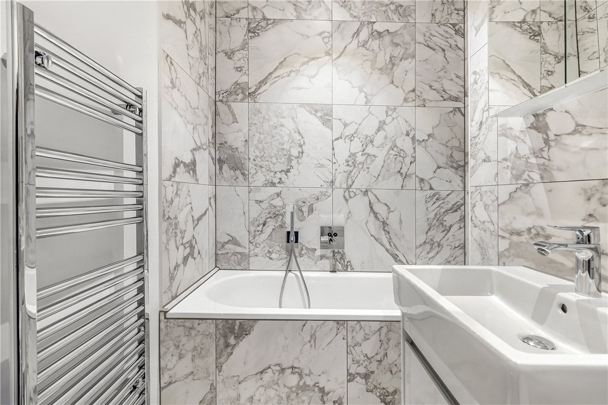 2 bedroom flat, Devonshire Place, Marylebone W1G - Available