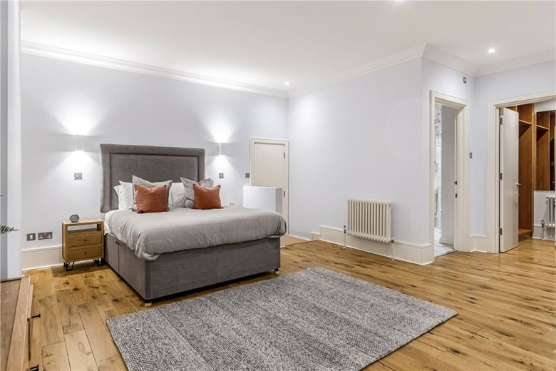 2 bedroom flat, Devonshire Place, Marylebone W1G - Available