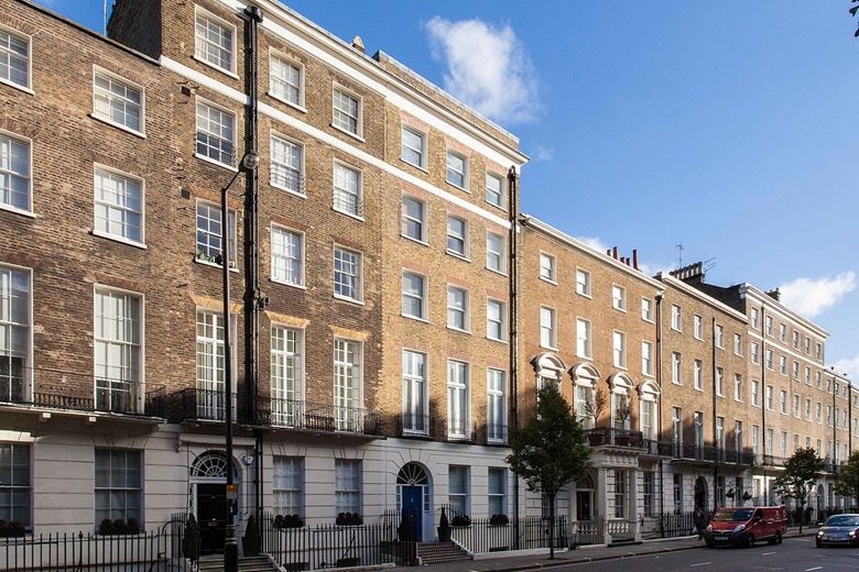 2 bedroom flat, Gloucester Place, Marylebone W1U - Available