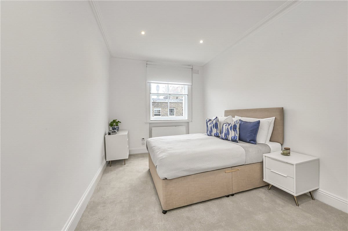 3 bedroom flat, Upper Wimpole Street, Marylebone W1G - Available