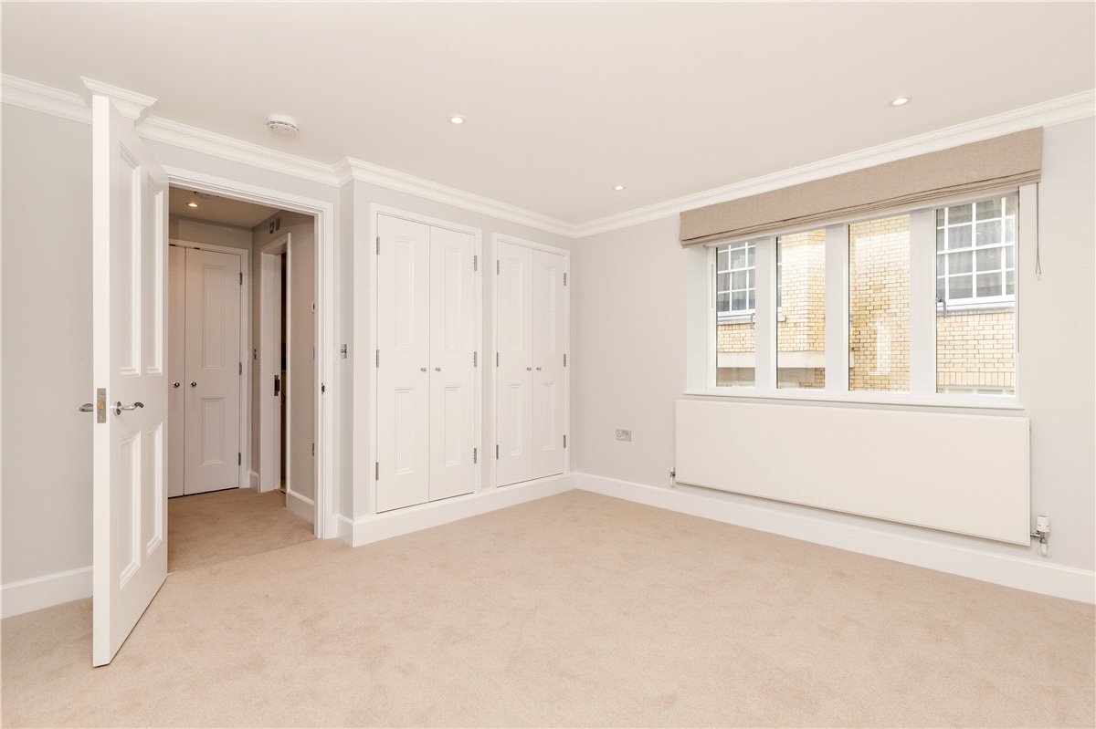 2 bedroom flat, Great Cumberland Place, Marylebone W1H - Available