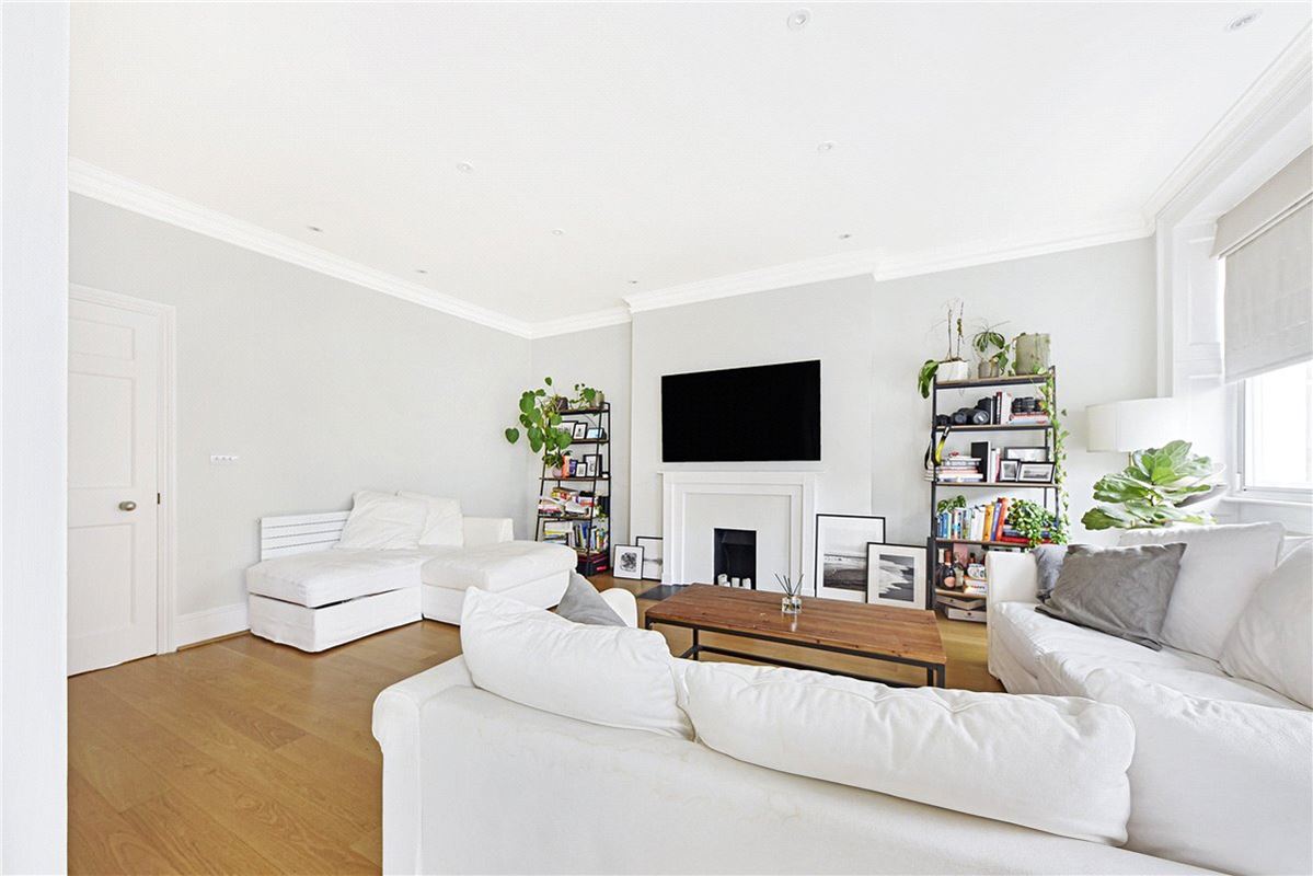 1 bedroom flat, Gloucester Place, Marylebone W1U - Available