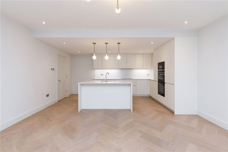 3 bedroom flat, Bryanston Square, Marylebone W1H - Available
