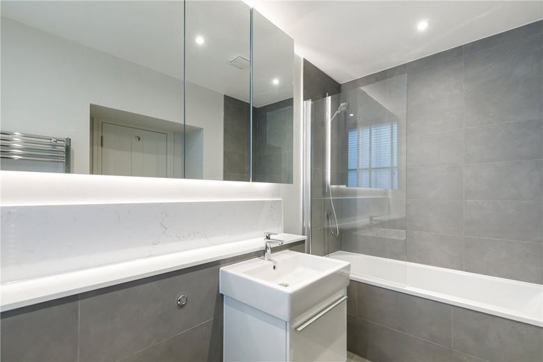 3 bedroom flat, Bryanston Square, Marylebone W1H - Available