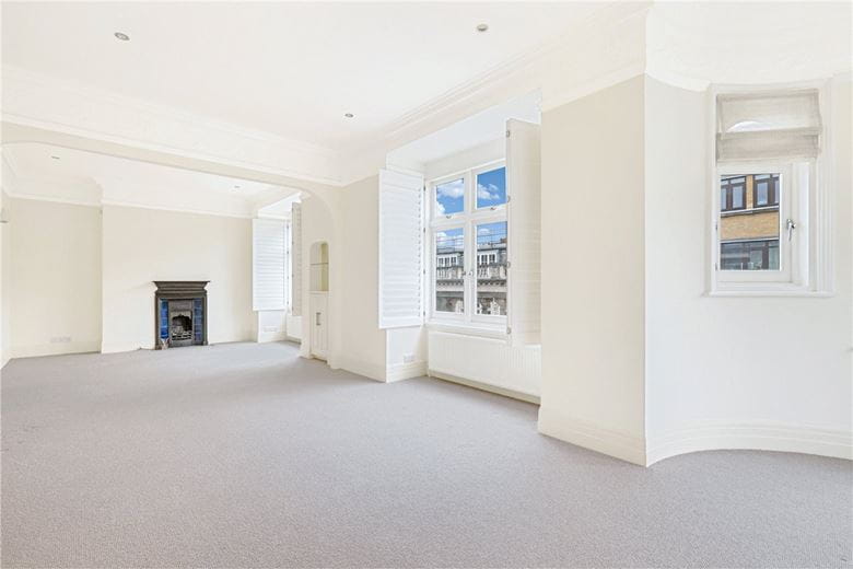 3 bedroom flat, New Cavendish Street, Marylebone W1W - Available