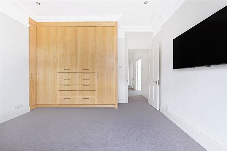 3 bedroom flat, New Cavendish Street, Marylebone W1W - Available