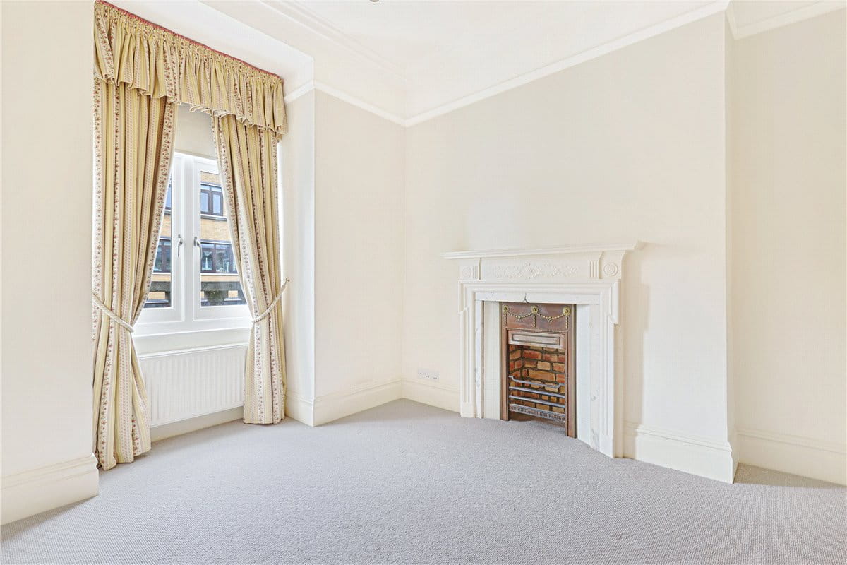 3 bedroom flat, New Cavendish Street, Marylebone W1W - Available
