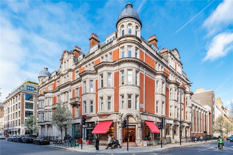 3 bedroom flat, New Cavendish Street, Marylebone W1W - Available